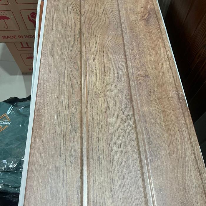 Plafon PVC Serat Kayu Jati Coklat Muda NF 30630: Ulasan Lengkap